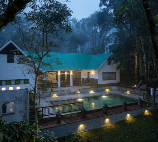REEN RESORTS LLP