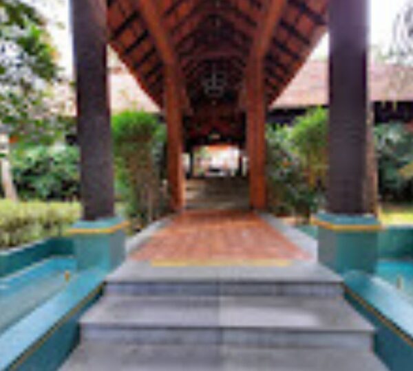 POOVAR ISLAND RESORT
