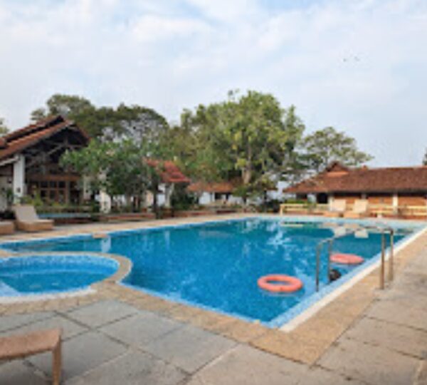 PUNNAMADA BACKWATER  RESORT