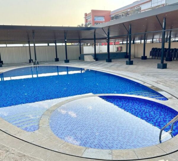 HOTEL ISSACS REGENCY