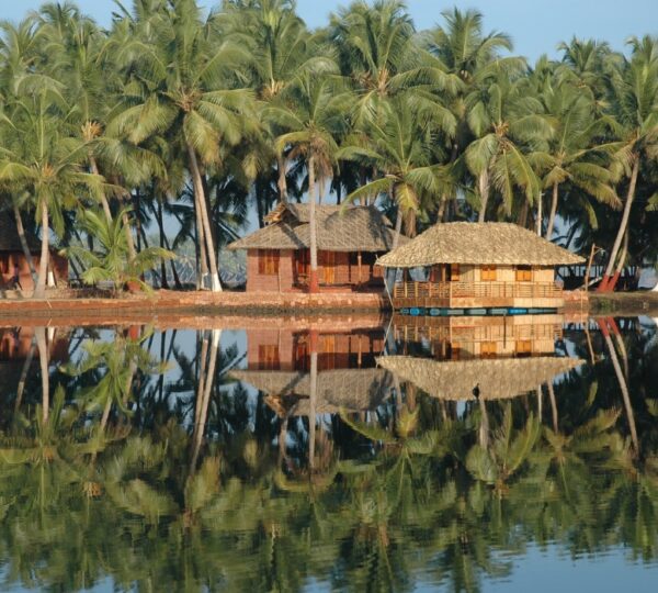 OYSTER OPERA – A VILLAGE THEME RESORT