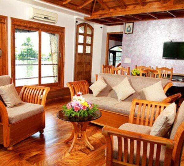 PULICKATTIL HOUSEBOAT  BUILDERS & OPERATORS