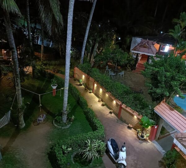 GOLDEN SANDS BEACH RESORT