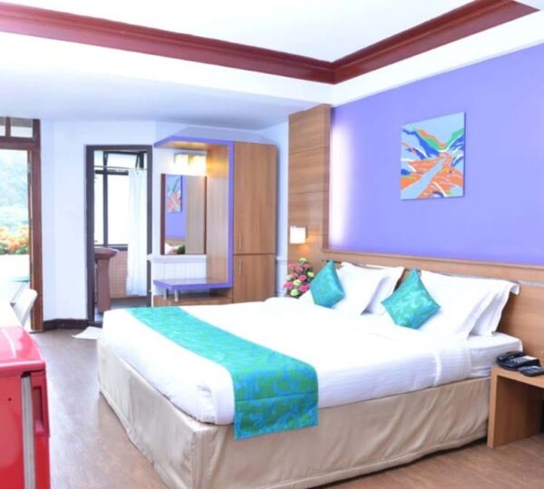 WESTWOOD HOTELS, MUNNAR