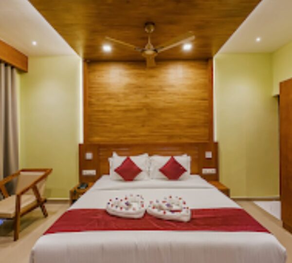 AVEDA MOUNTAINS & MIST MUNNAR