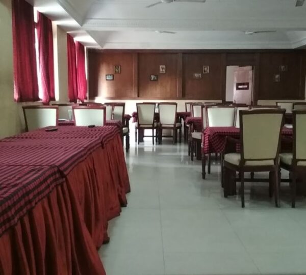 HOTEL ISSACS REGENCY