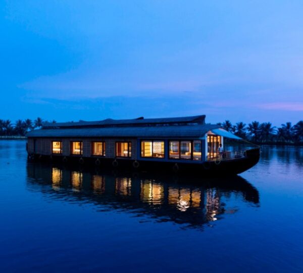 LAKES & LAGOONS
