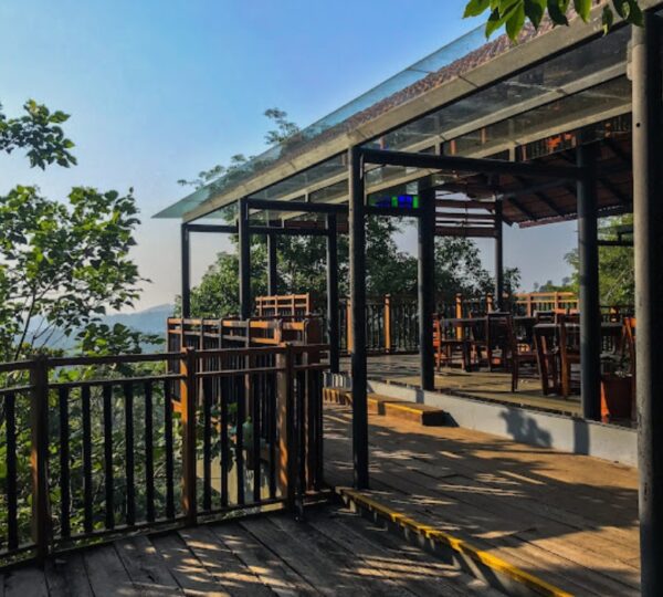 VYTHIRI MIST RESORT WAYANAD