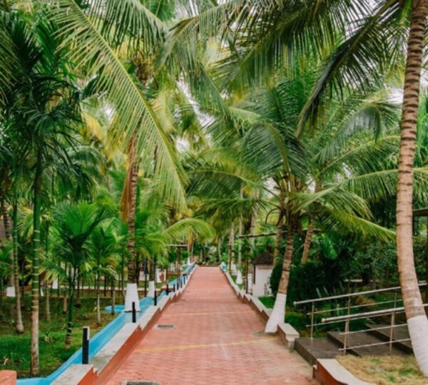 STERLING HOLIDAY RESORTS LTD