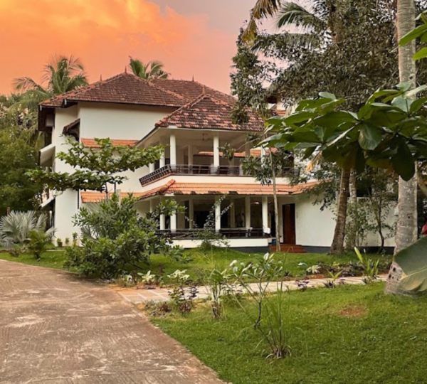 ESTUARY SAROVAR PORTICO,  POOVAR ISLAND