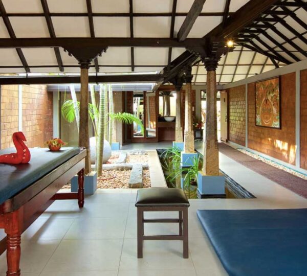 POOVAR ISLAND RESORT