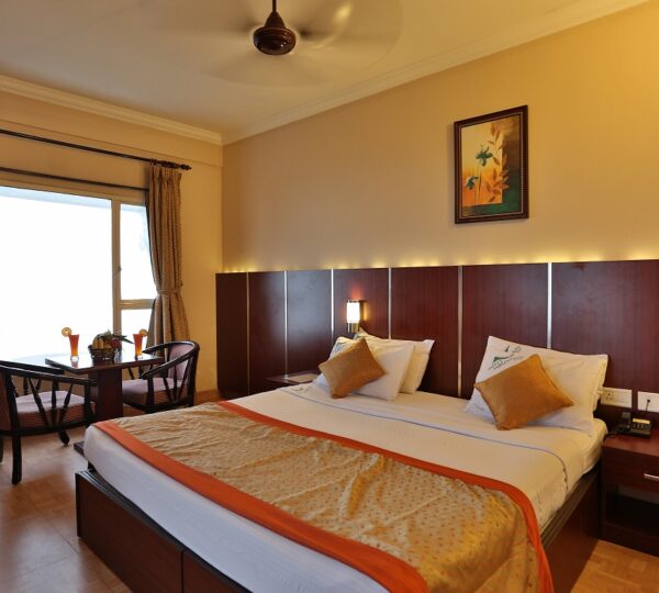 MISTY MOUNTAIN RESORT, MUNNAR